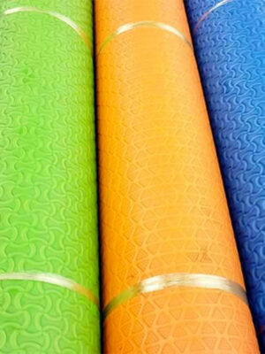 แผ่นยางสีสดลาย/เรียบขนาด 140*240 ซ.ม. หนา10 มม.
